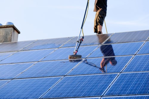 Mistakes To Avoid When Cleaning Solar Panel
